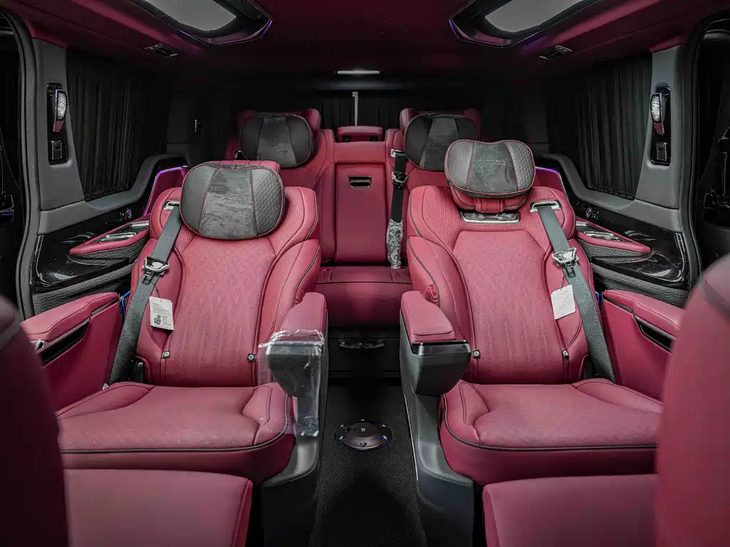 Toyota Hiace 2026 — фото 13
