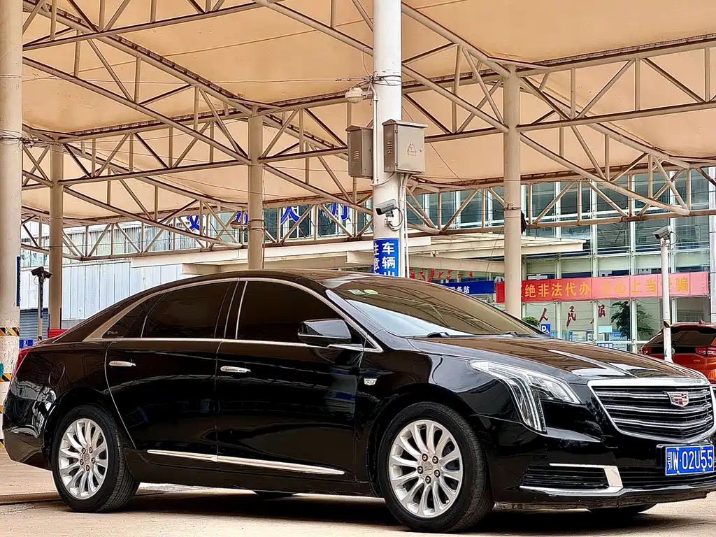 Cadillac XTS 2018 — фото 3