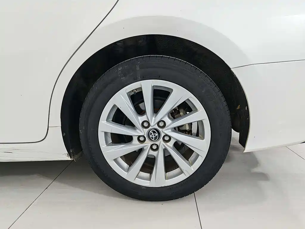 Toyota Camry 2021 — фото 14