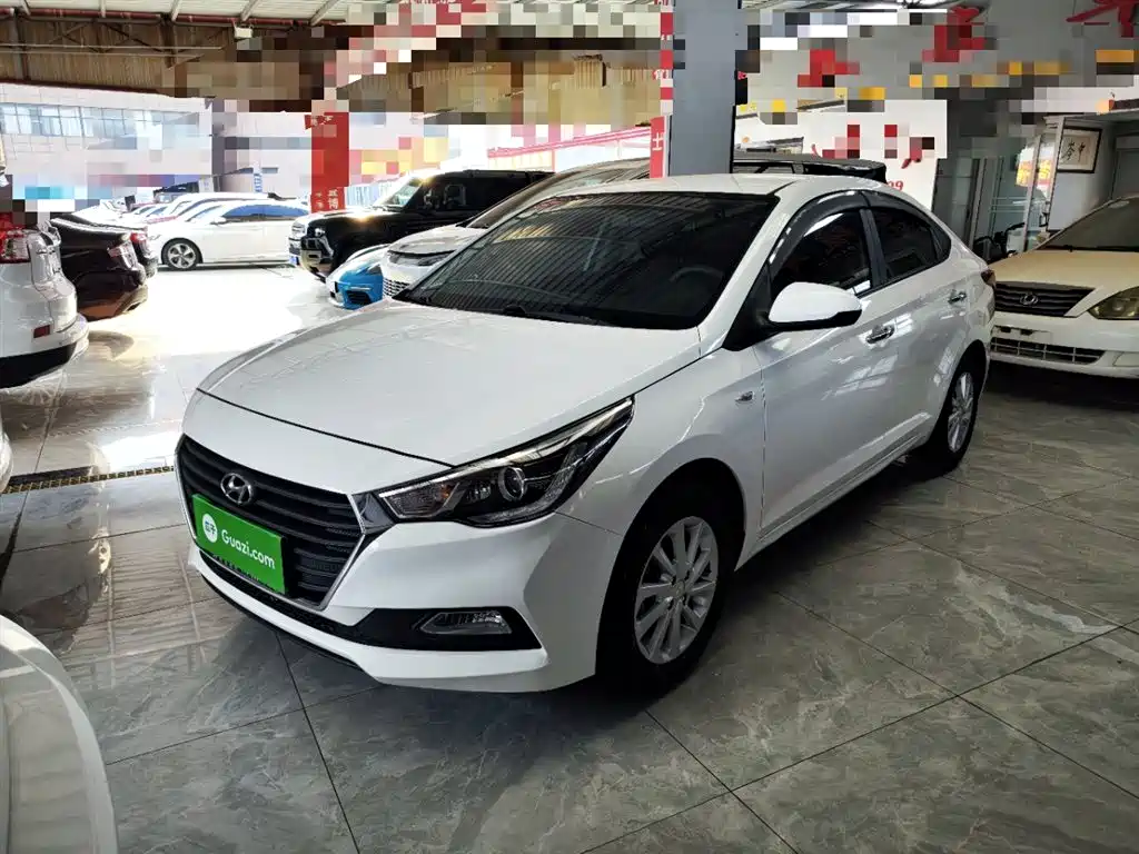 Hyundai Verna 2019 — фото 1