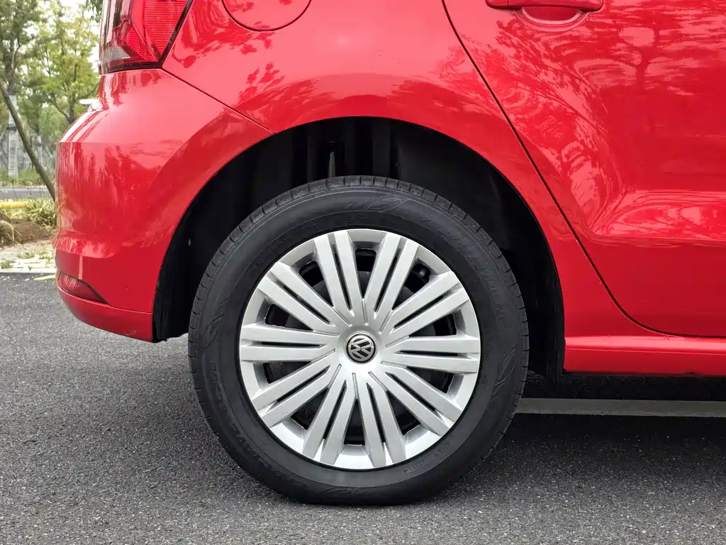 Volkswagen Polo 2017 — фото 20