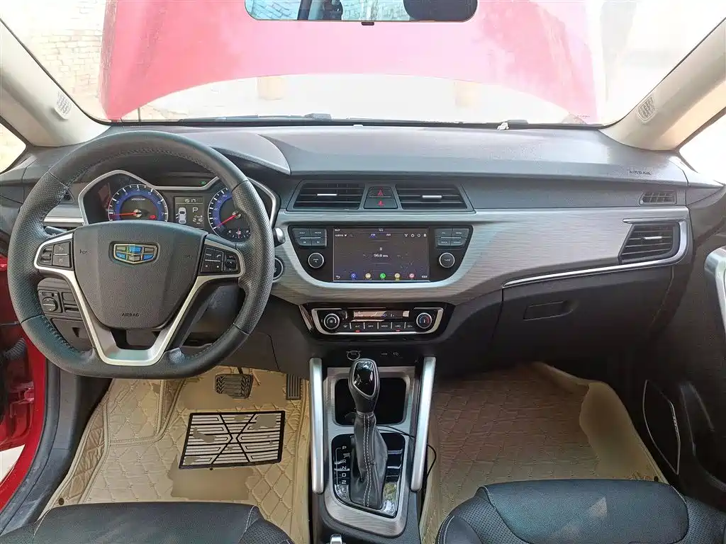 Geely Vision X3 2019 — фото 12