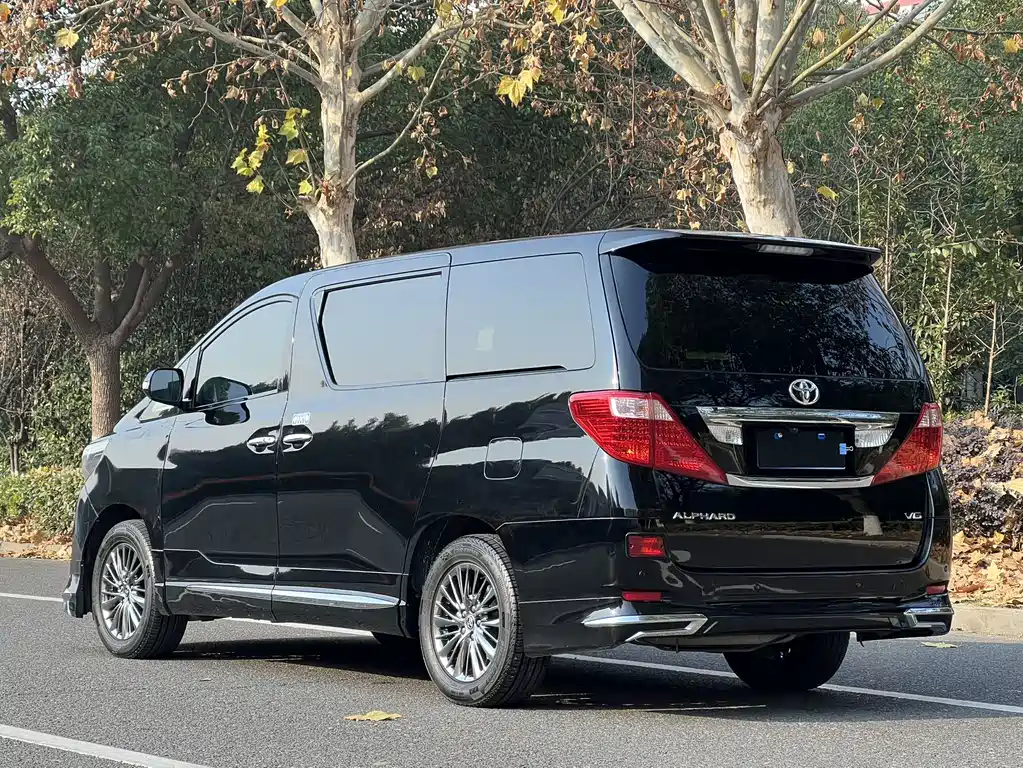 Toyota Alphard 2012 — фото 5