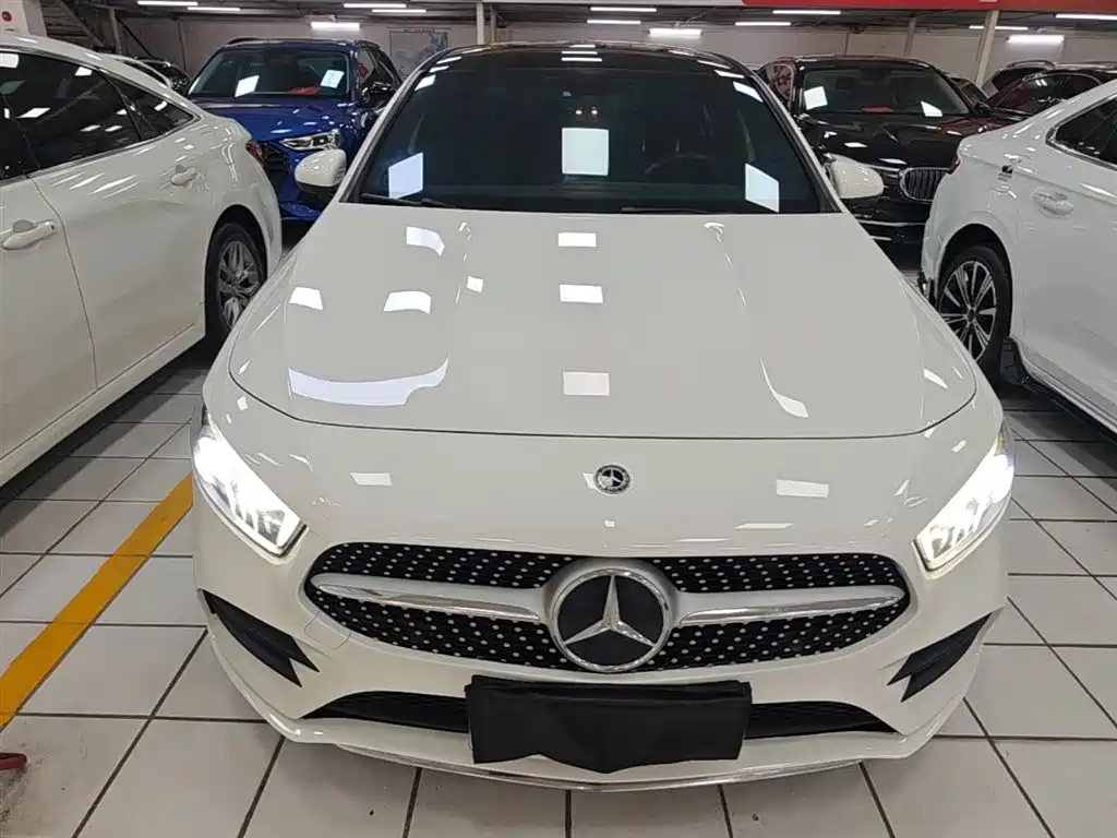 Mercedes-Benz A-Class 2019 — фото 3