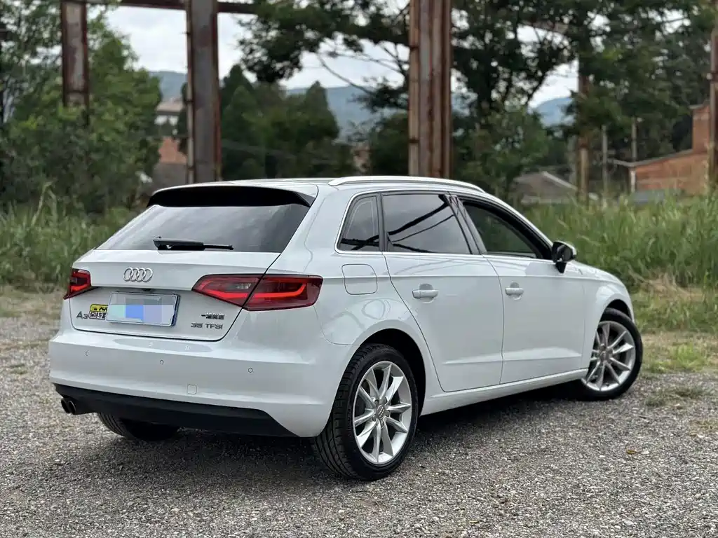 Audi A3 2016 — фото 9