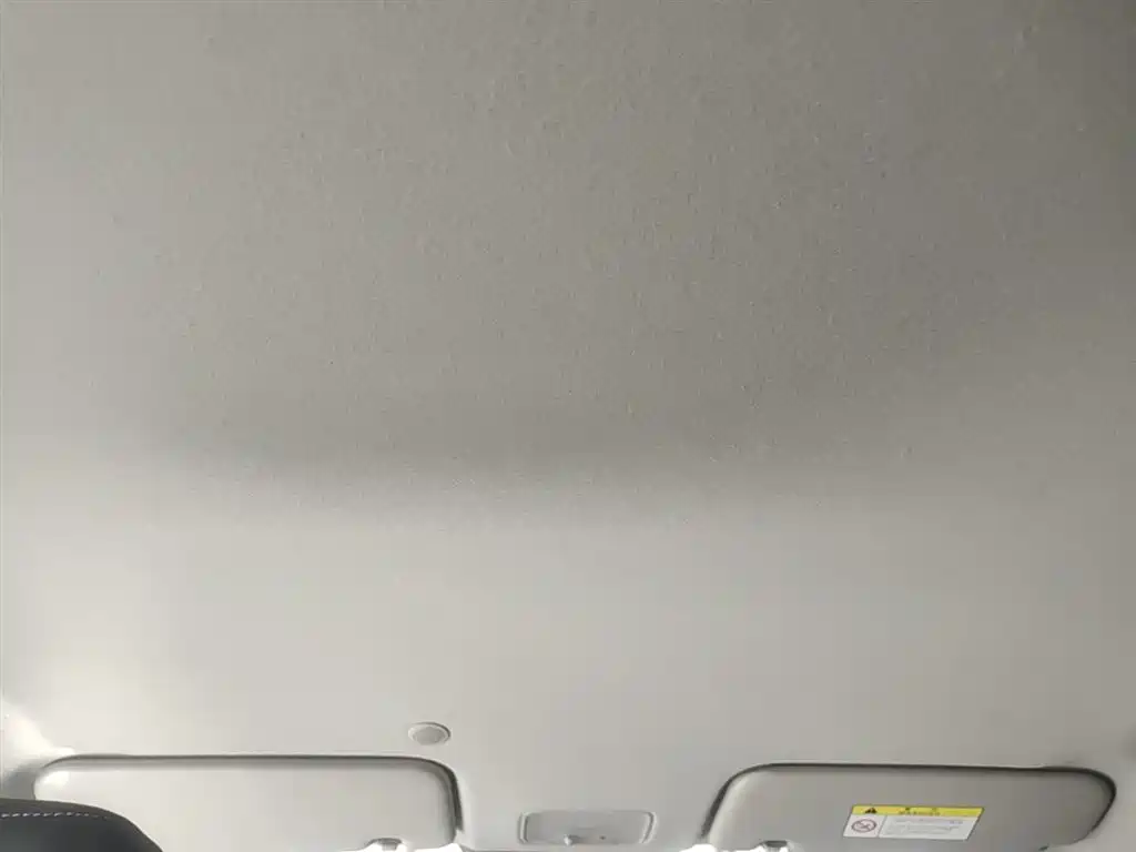 Kia KX1 2021 — фото 18