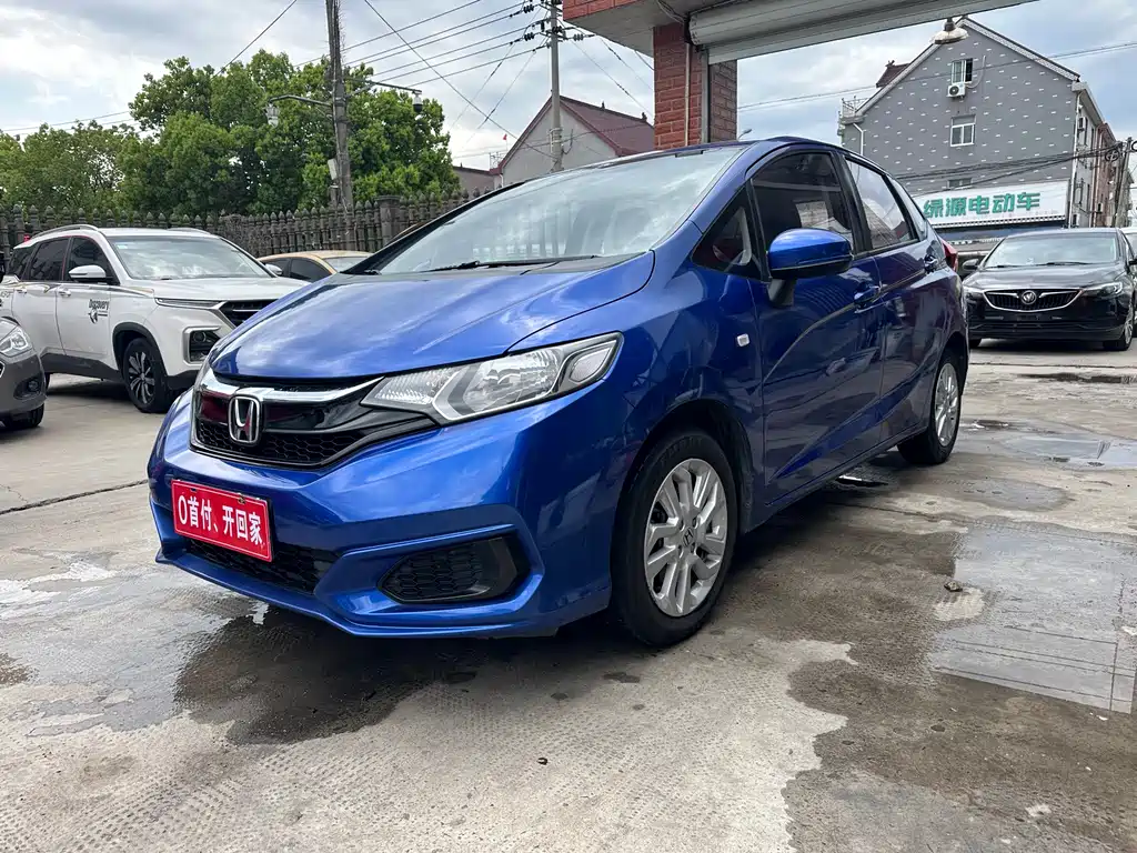 Honda Fit 2018 — фото 2