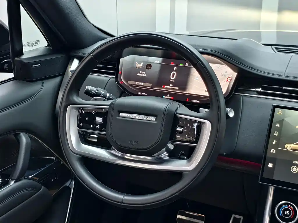 Land Rover Range Rover 2023 — фото 10