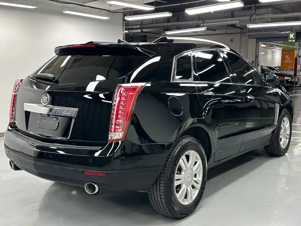 Cadillac SRX 2016 — фото 5