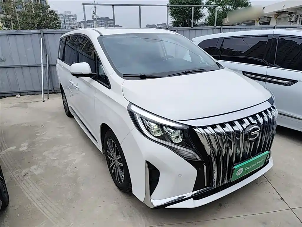 GAC Motor Trumpchi M8 2022 — фото 4