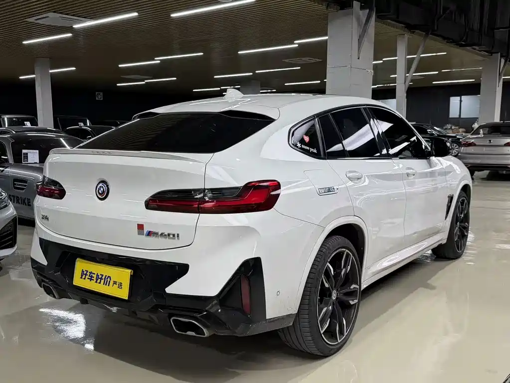 BMW X4 M40i 2023 — фото 12