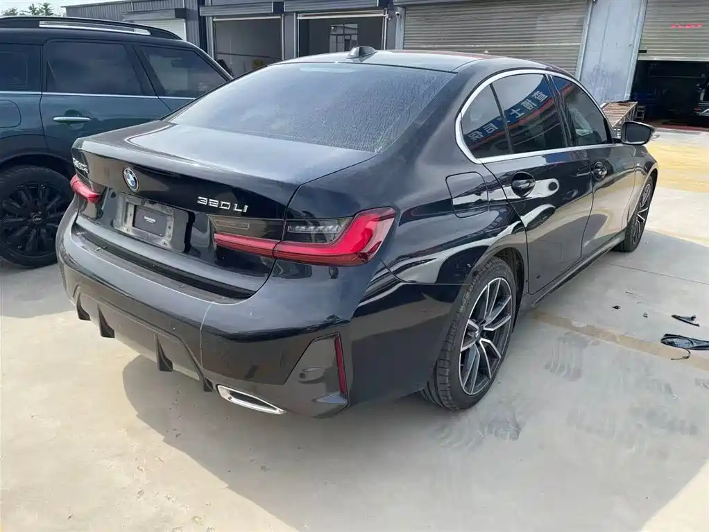 BMW 3 Series 2023 — фото 10