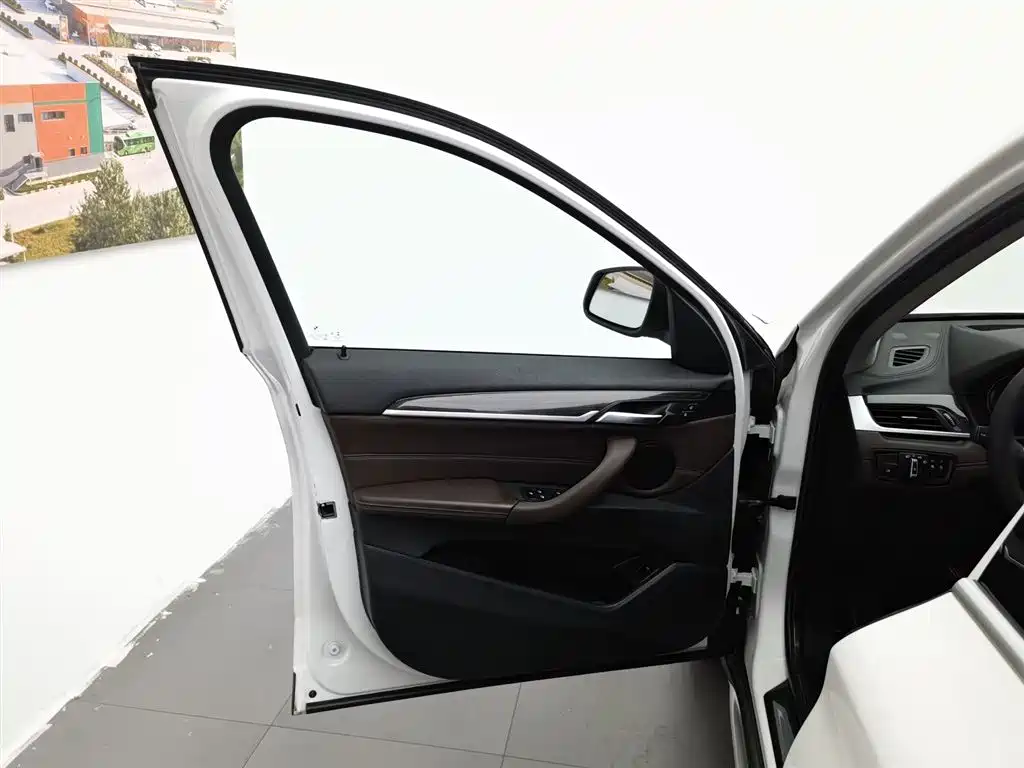 BMW X1 2020 — фото 8