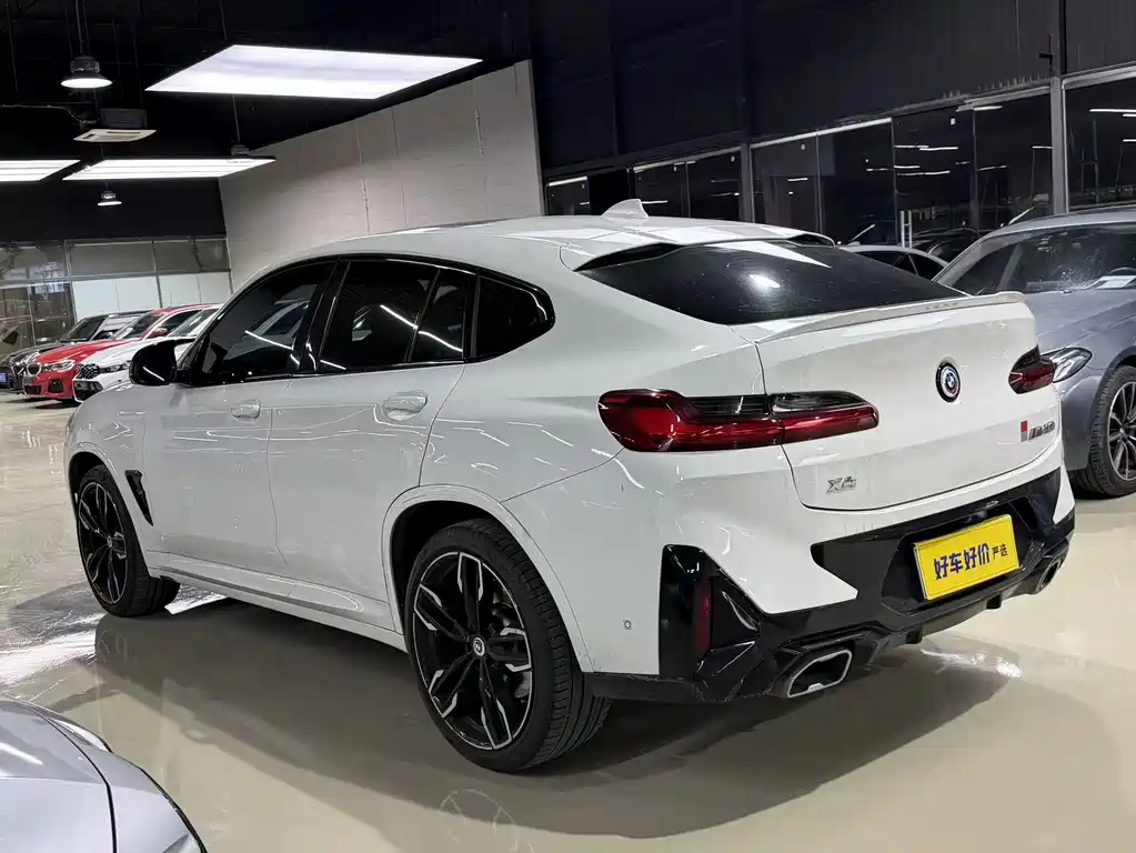 BMW X4 M40i 2023 — фото 13