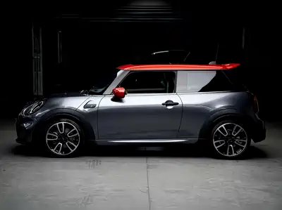 MINI MINI 2024