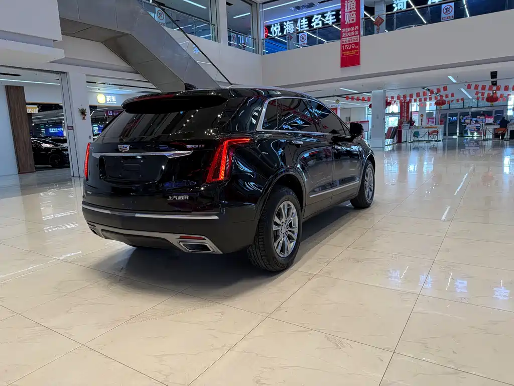 Cadillac XT5 2021 — фото 5
