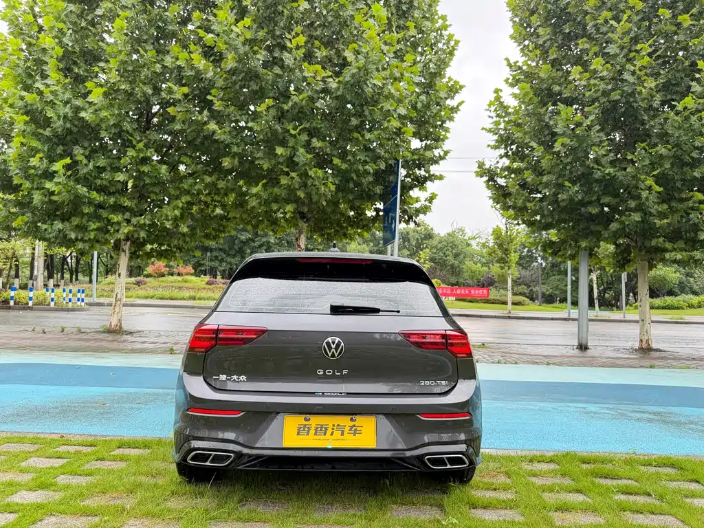 Volkswagen Golf 2023