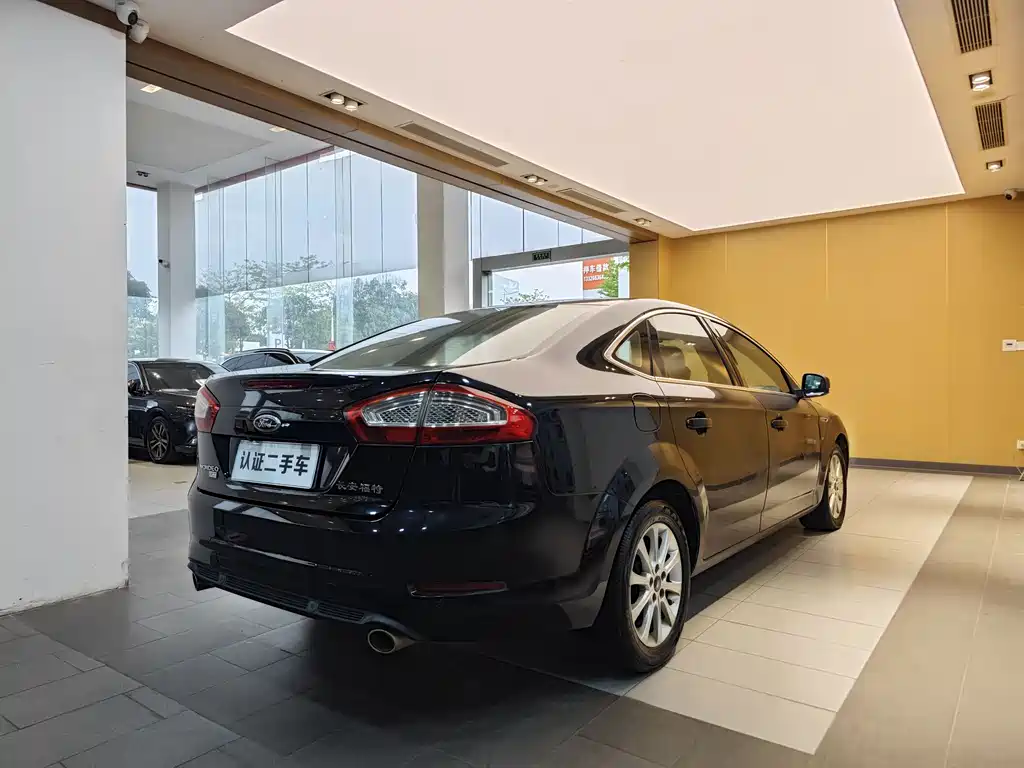 Ford Mondeo Zhisheng 2013 — фото 28