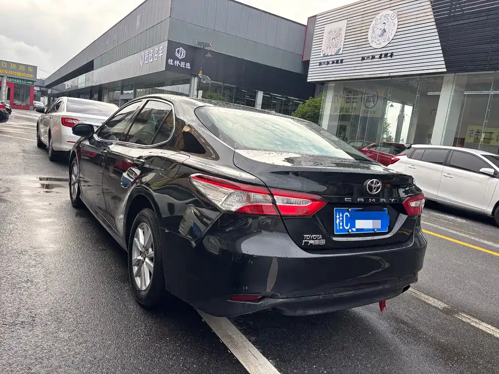 Toyota Camry 2018