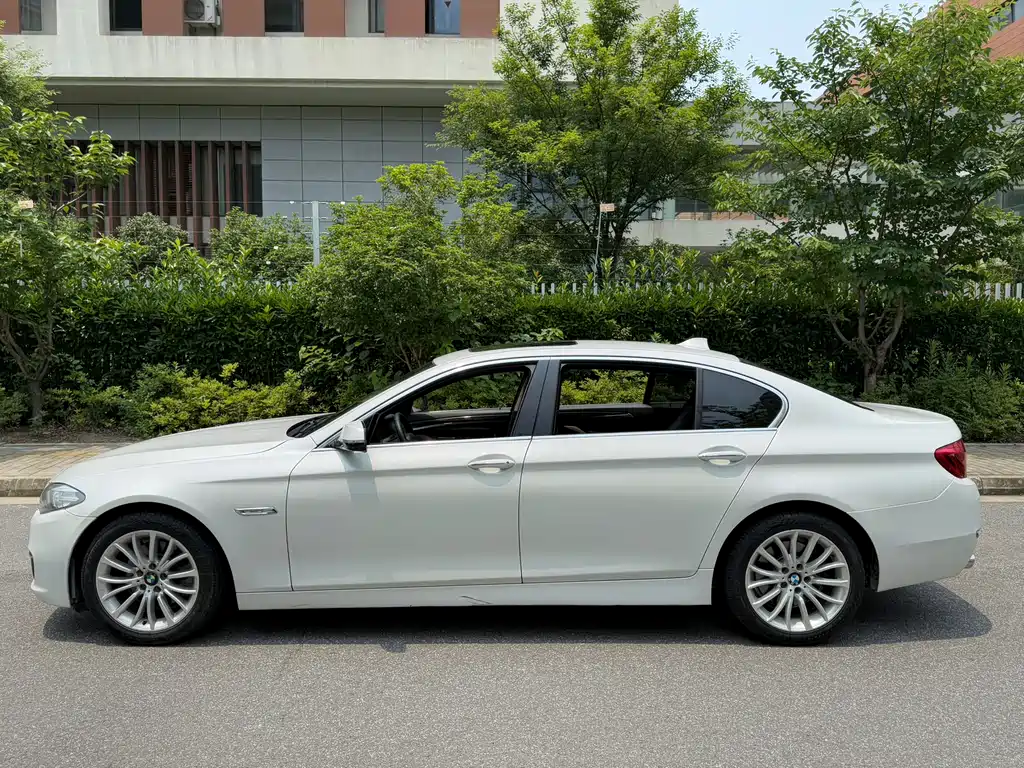 BMW 5 Series 2017