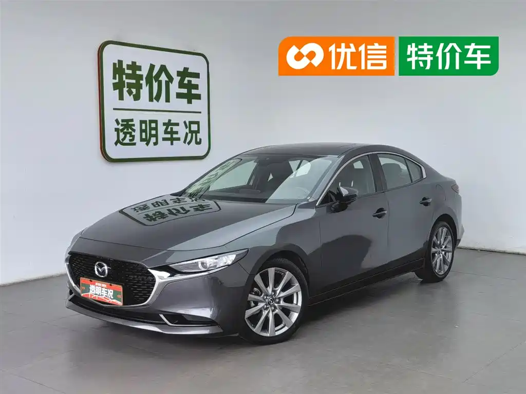 Mazda 3 Axela 2020 — фото 1