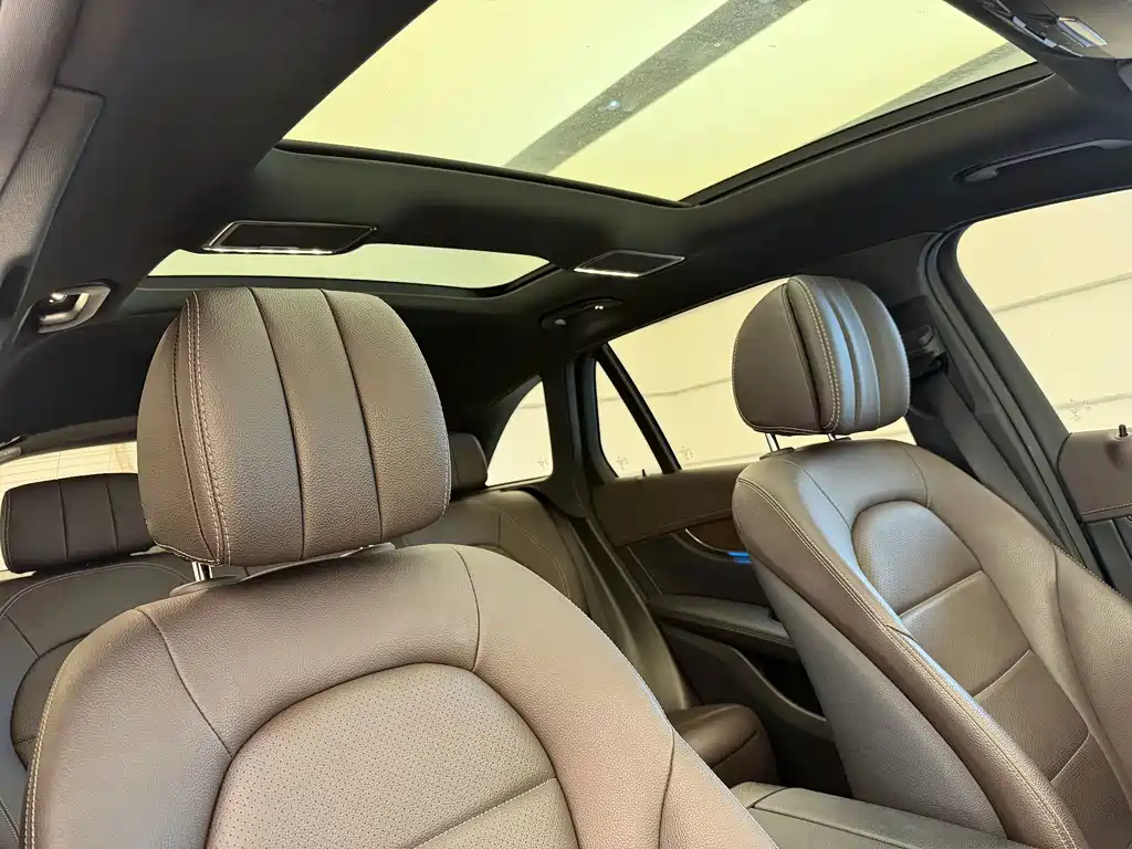 Mercedes-Benz GLC 2019 — фото 18