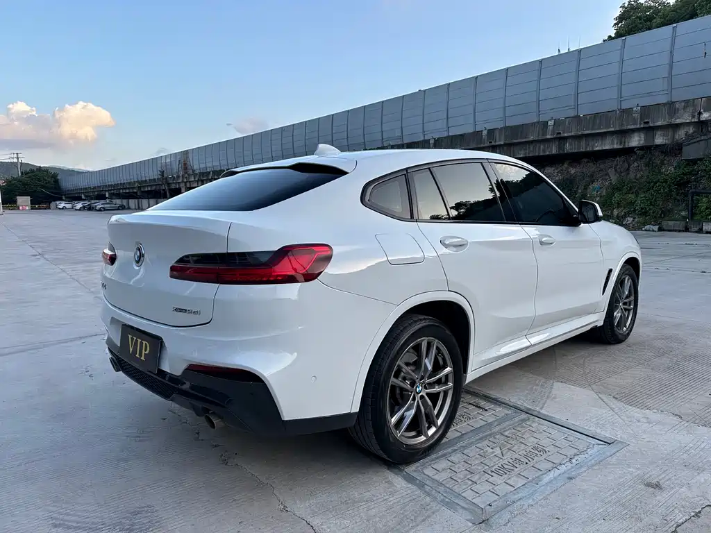 BMW X4 2021 — фото 9