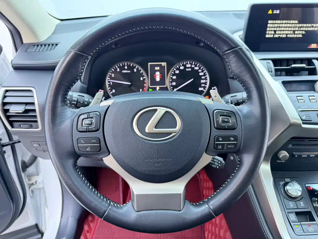 Lexus NX 2018