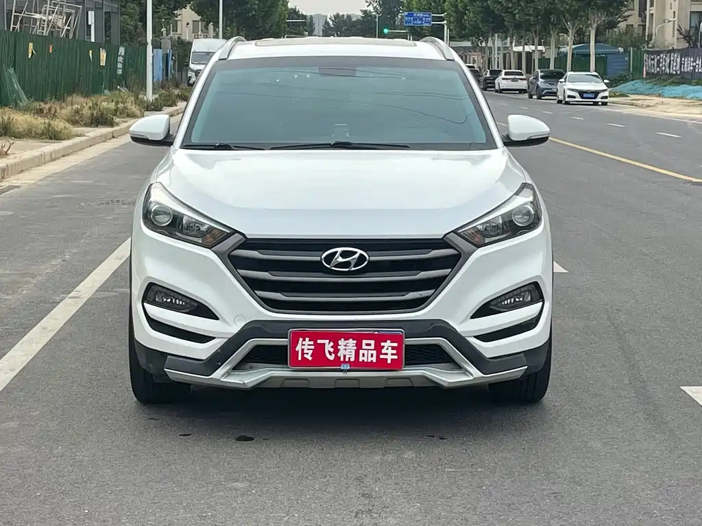 Hyundai Tucson 2016 — фото 1