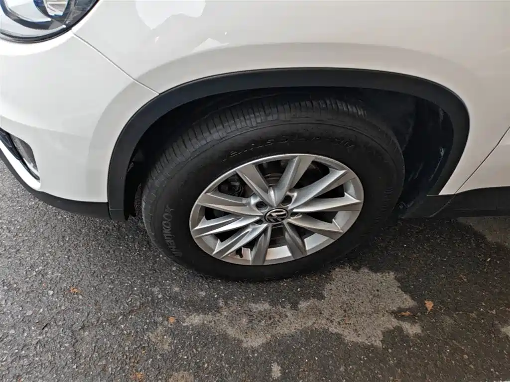 Volkswagen Tiguan 2015 — фото 23
