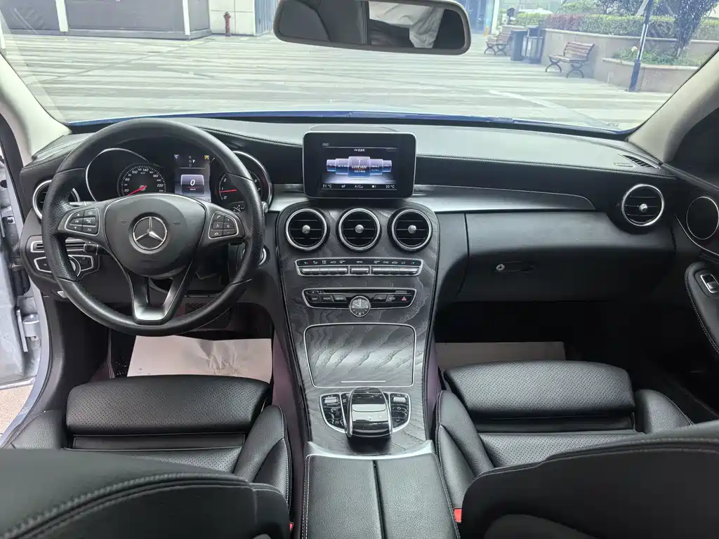 Mercedes-Benz C-Class 2019 — фото 9