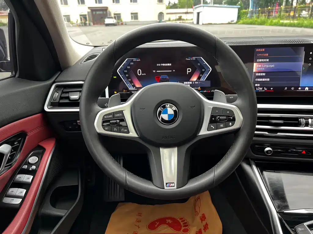 BMW 3 Series 2023 — фото 10