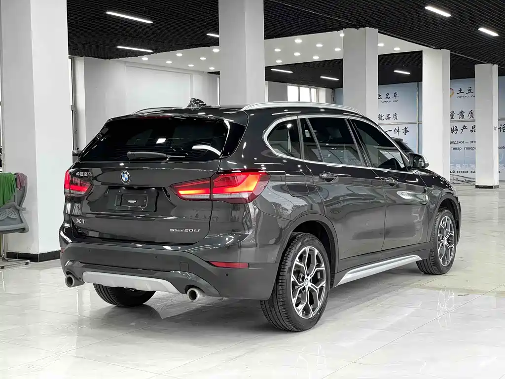 BMW X1 2022 — фото 4