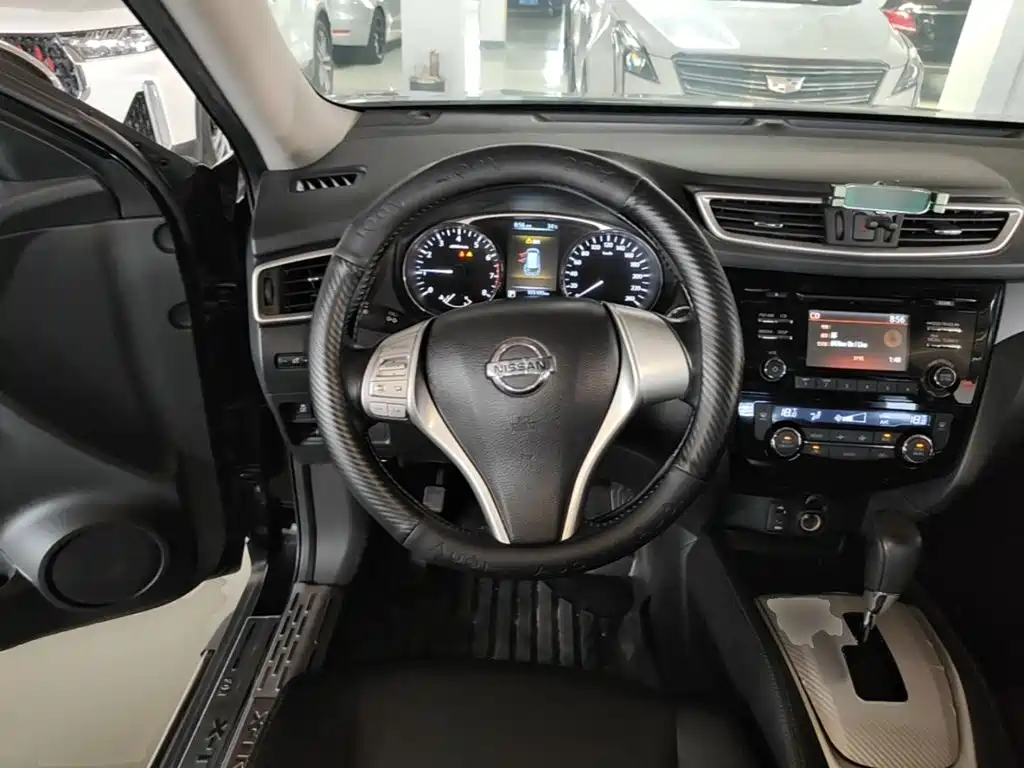 Nissan X-Trail 2015 — фото 11