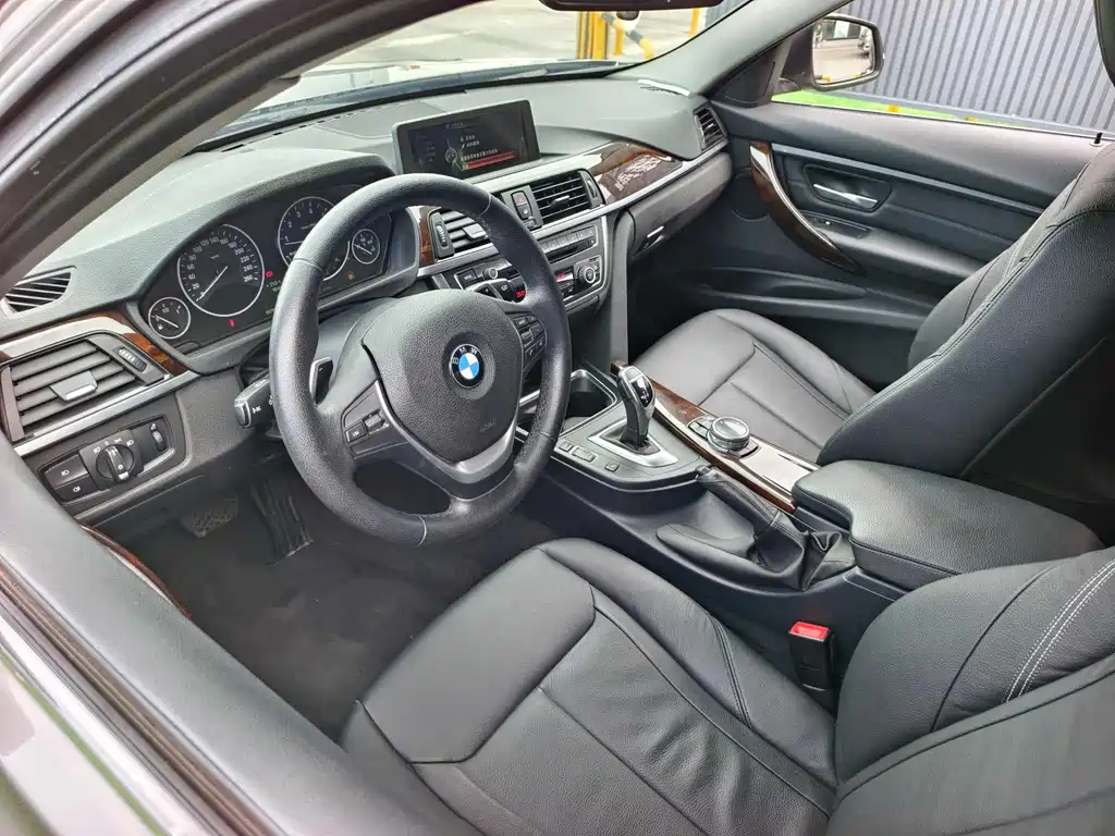 BMW 3 Series 2014 — фото 9