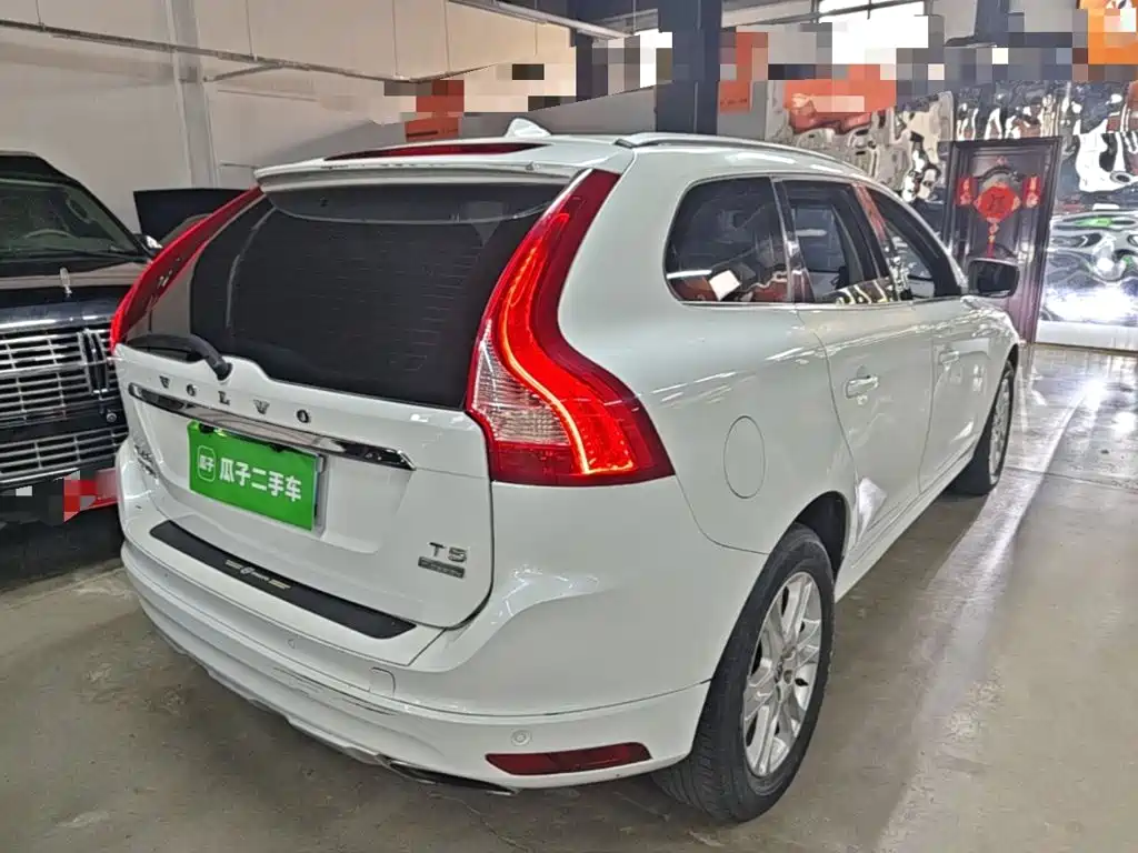 Volvo XC60 2016 — фото 7
