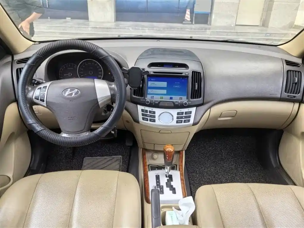 Hyundai Elantra 2010