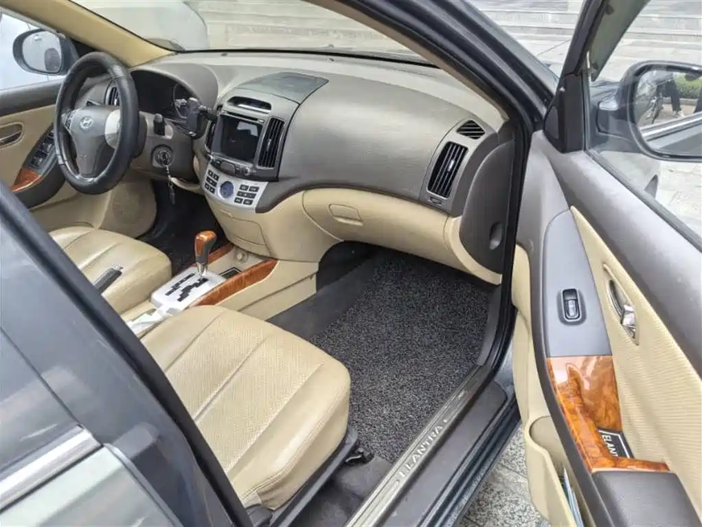 Hyundai Elantra 2010