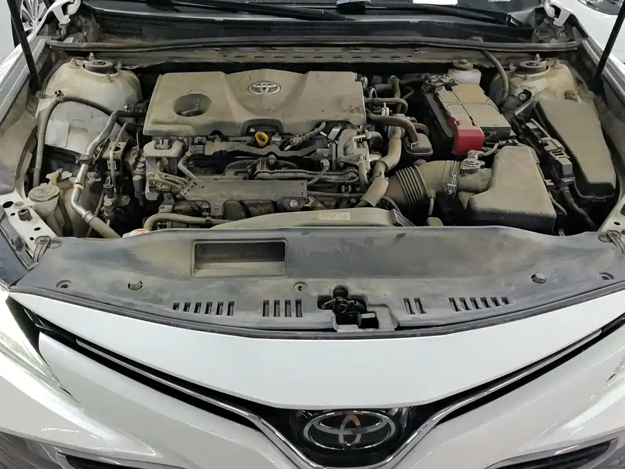 Toyota Camry 2020 — фото 10