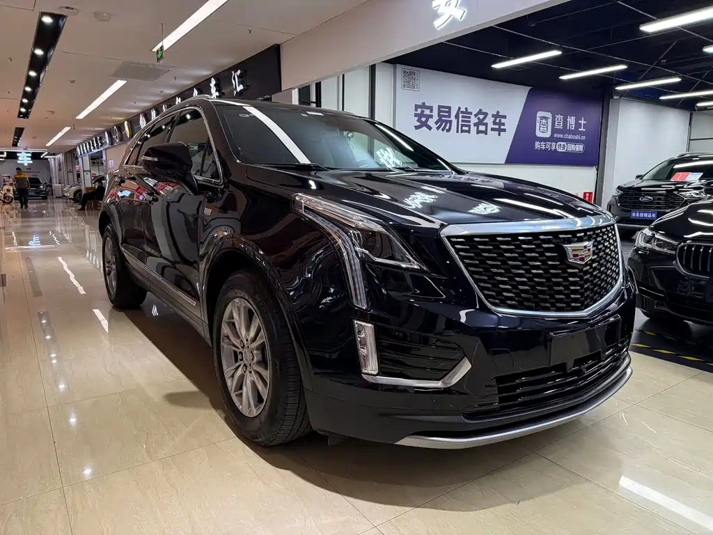 Cadillac XT5 2021 — фото 2