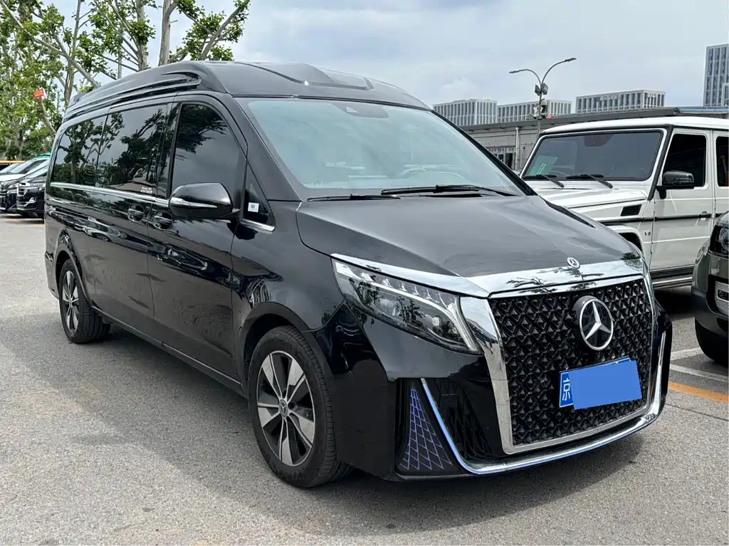 Mercedes-Benz V-Class 2025 — фото 3