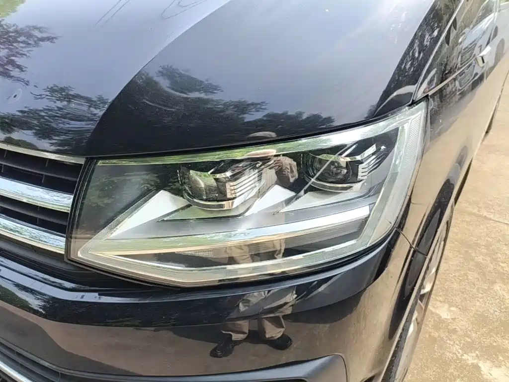 Volkswagen Multivan 2019 — фото 24
