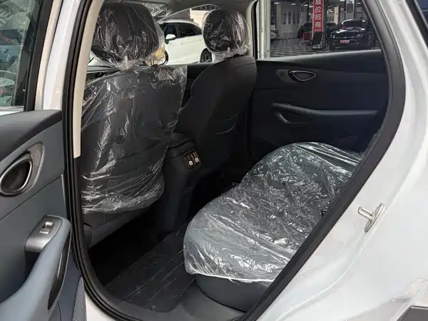 BYD Sealion 05 DM-i 2026