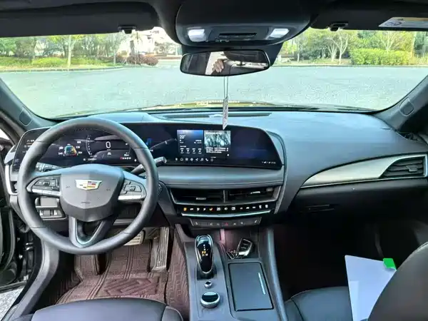 Cadillac CT5 2025