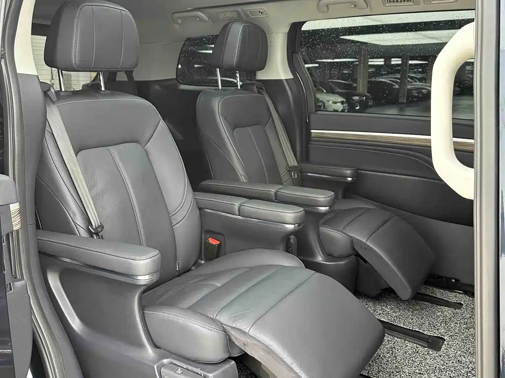 GAC Motor Trumpchi M8 2021 — фото 7
