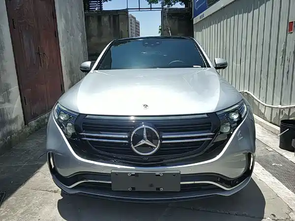 Mercedes-Benz EQC 2021