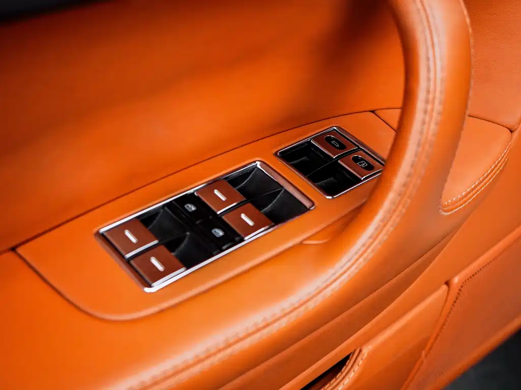 Bentley Flying Spur 2013 — фото 9