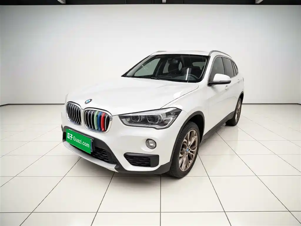BMW X1 2018 — фото 1