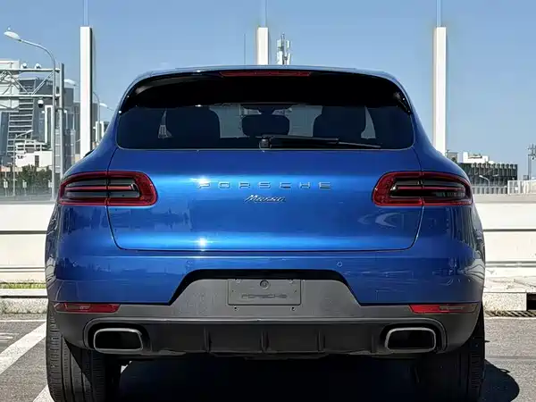 Porsche Macan 2016