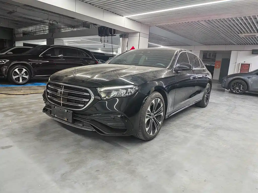 Mercedes-Benz E-Class 2024